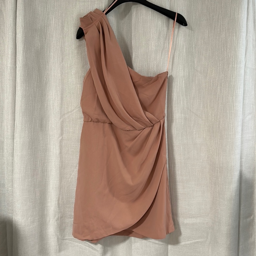 Y&I one shoulder Grecian style dress in dusty rose. Size L